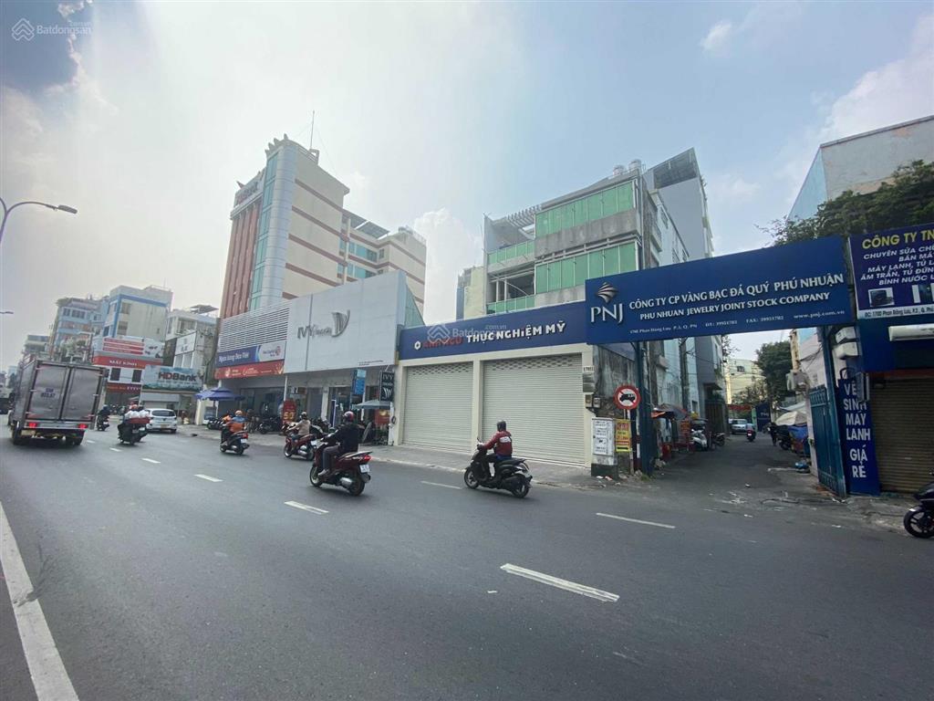 Cho thuê 2 mặt tiền 170h phan đăng lưu, phú nhuận, dt 17x25m, 1 trệt 2 lầu, dtsd 1200m2