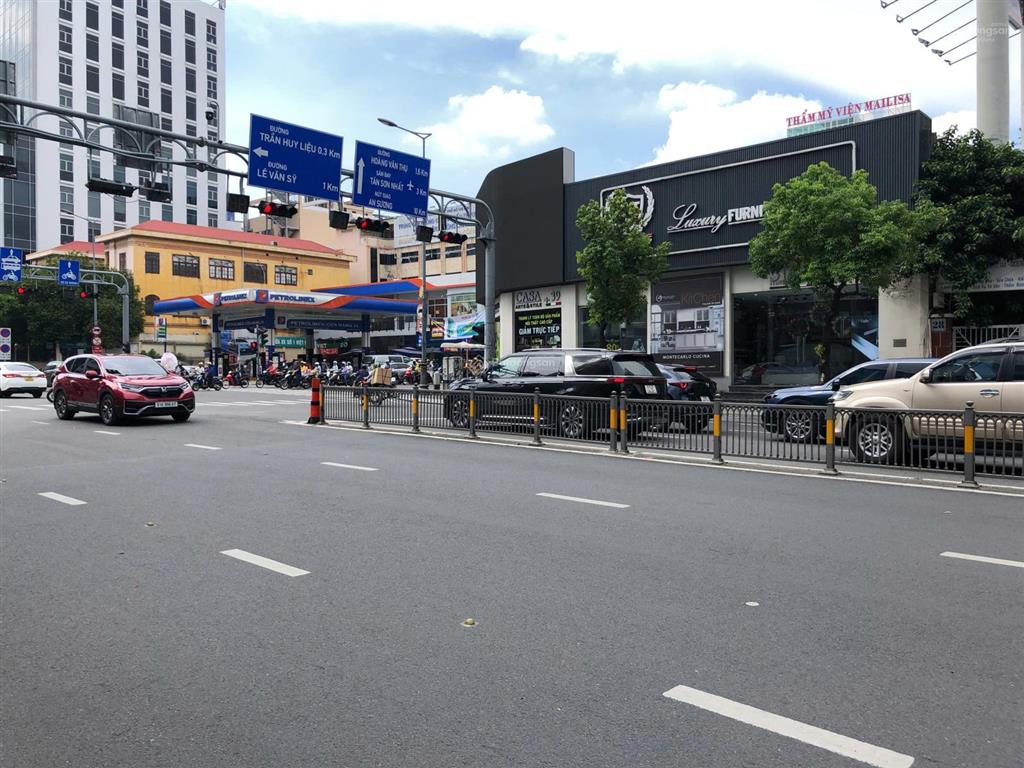 Góc 2mt 30 nguyễn văn trỗi, p. 17, phú nhuận. dt 25x40m. trệt lửng. dtsd 1.400m2