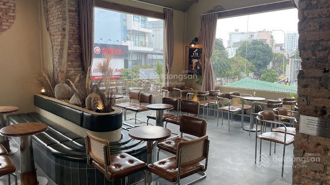 Cho thuê nhà mặt tiền nơ trang long, phường 11, quận bình thạnh. dt 20x10m. trệt lửng