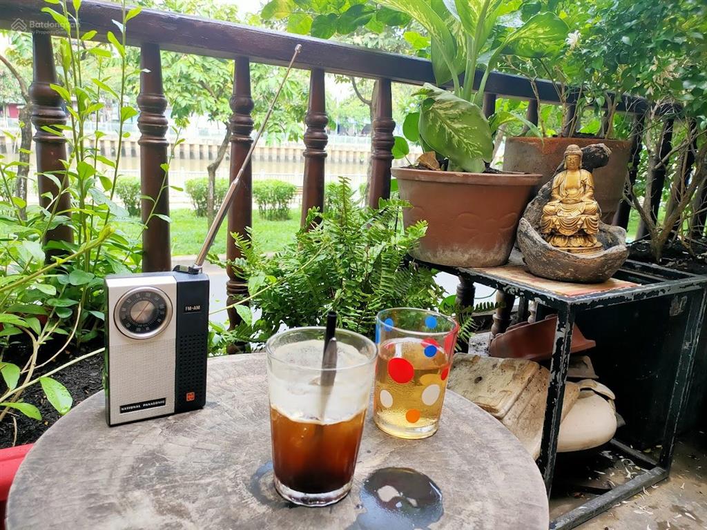 Cho thuê nhà mặt tiền đường điện biên phủ, phường 22, quận bình thạnh. dt 15x40m, trệt lửng