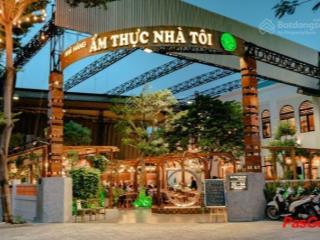 Cho thuê nhà mặt phố tại cộng hòa, p12, tân bình. dt 12x20m. trệt lửng