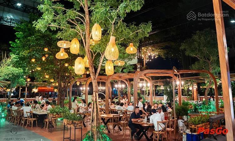 Cho thuê nhà mặt phố tại cộng hòa, p12, tân bình. dt 12x20m. trệt lửng