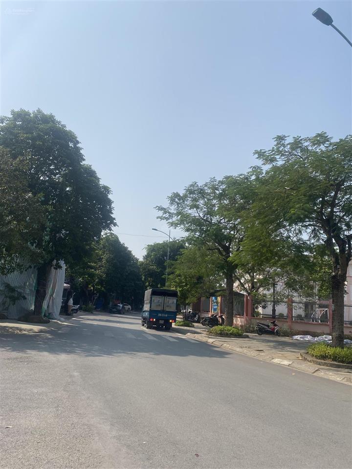 Bán gấp căn đơn lập dt/448m2/mt 20m/view vườn hoa trung tâm khu đô thị đặng xá/gia lâm