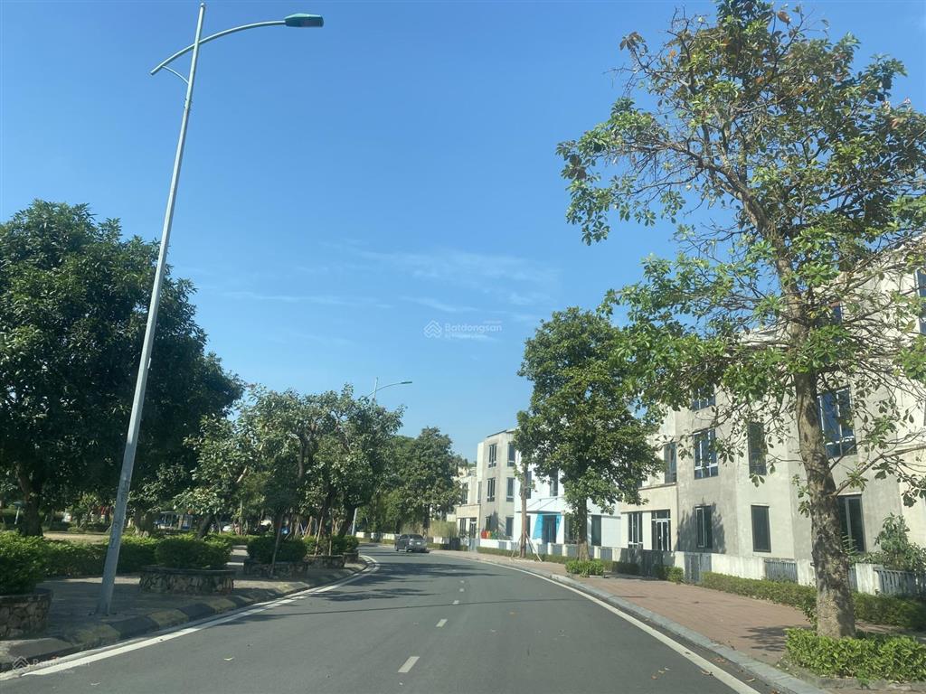 Bán gấp căn đơn lập dt/448m2/mt 20m/view vườn hoa trung tâm khu đô thị đặng xá/gia lâm