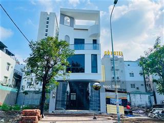 Giảm 2 tỷ! chủ cần bán gấp nhà 3 lầu mới xây mt đường d6 (20m) cách global city 1km giá chỉ 17,5 tỷ