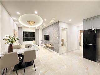 Chính chủ cần bán gấp căn hộ sunrisecity , 2pn, 2wc, 76,6m2 , hướng đông , sỗ hồng công chứng ngay