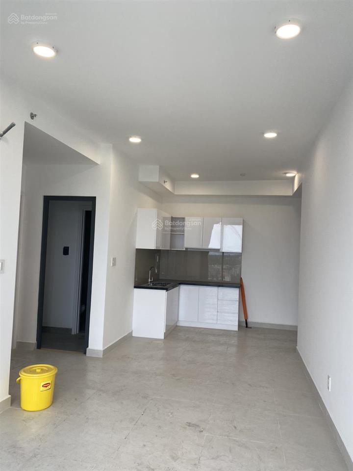 Bán căn hộ 57m2 (1pn + 1, 1wc). tầng trung view thoáng.  0977 324 *** thọ xem nhà