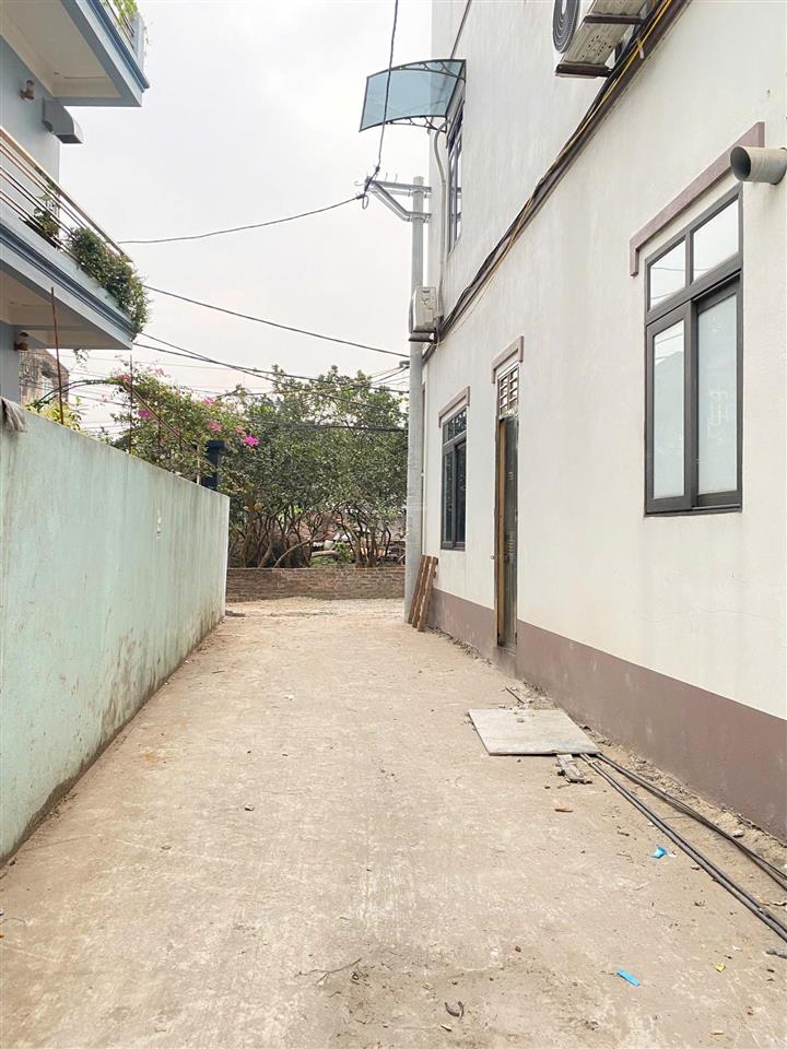 Đất 2 oto tránh, trục chính tại thôn võng la, kinh doanh nhỏ