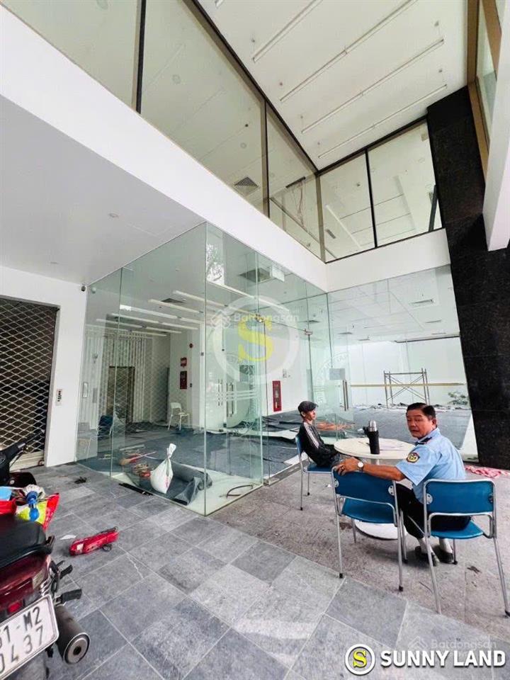 Cho thuê tòa nhà đẹp số 234 pasteur, quận 3. dt 2.900m2, 2 hầm, 10 tầng, 2 thang máy, pccc