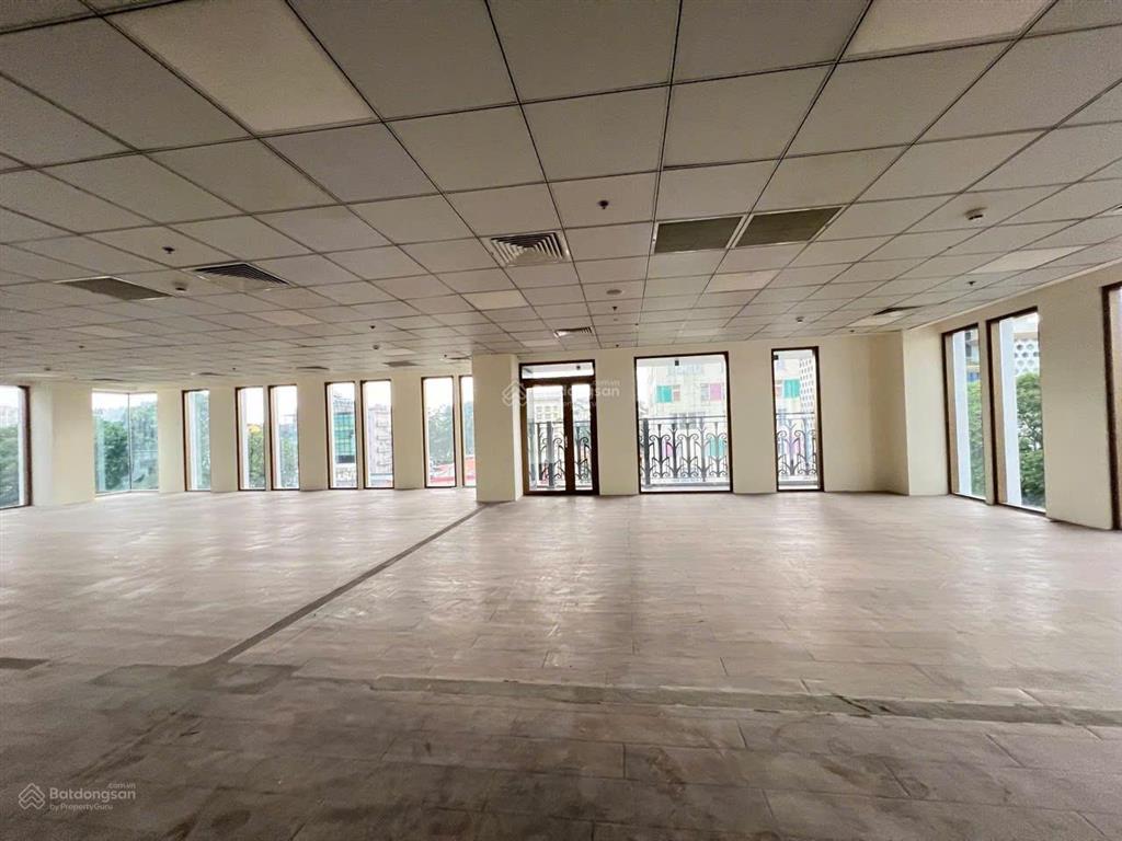 Cho thuê tòa nhà đẹp số 234 pasteur, quận 3. dt 2.900m2, 2 hầm, 10 tầng, 2 thang máy, pccc