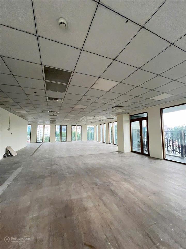 Cho thuê tòa nhà đẹp số 234 pasteur, quận 3. dt 2.900m2, 2 hầm, 10 tầng, 2 thang máy, pccc