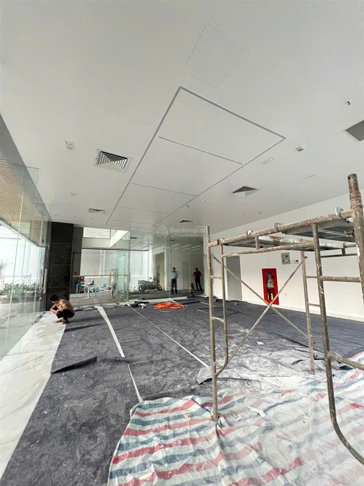 Cho thuê tòa nhà đẹp số 234 pasteur, quận 3. dt 2.900m2, 2 hầm, 10 tầng, 2 thang máy, pccc