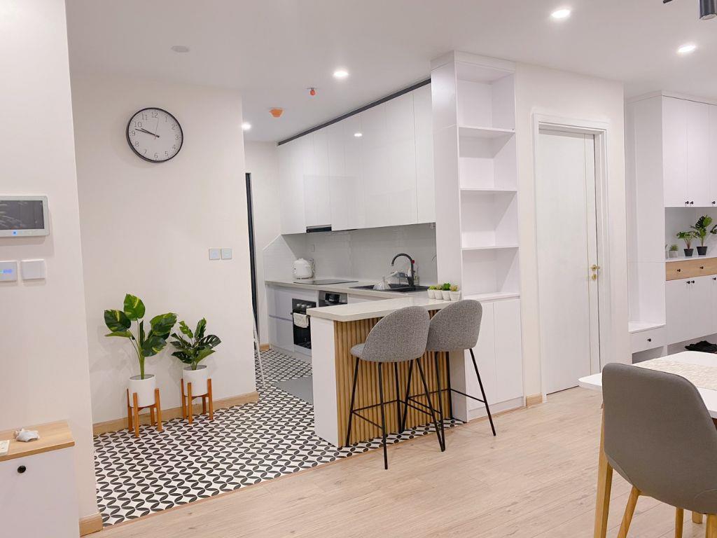 Bán căn hộ 3PN/98m2 - 2 ban công hướng Nam mát, đủ đồ, sẵn sổ sang tên. LH 0966 286718