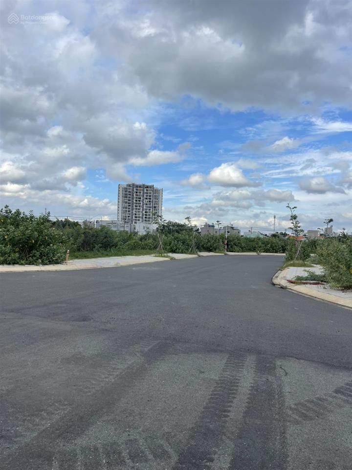 Bán đất nền đại học quốc gia 245, phú hữu, quận 9, đủ diện tích  cam kết giá tốt nhất khu vực