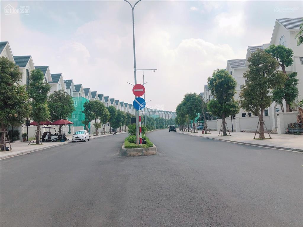 Chuyển nhượng căn biệt thự lk 100m2, nằm trên trục đường 30m, vinhomes ocean park  22.x tỷ