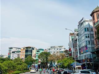 Cực hiếm,chính chủ bán gấp nhà phố hoàng cầu,165m2,mặt tiền 7m,view hồ,2 ô tôtránh, vỉa hè.3 thoáng