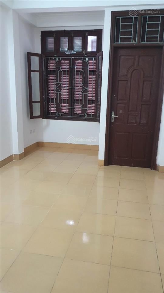 Cho thuê nhà ngay big c, ngõ 108 trần phú 30m2, 5 tầng 11tr/th, ô tô tránh nhau