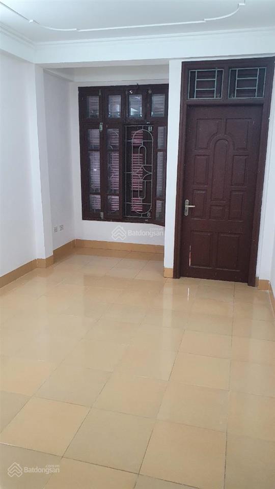 Cho thuê nhà ngay big c, ngõ 108 trần phú 30m2, 5 tầng 11tr/th, ô tô tránh nhau
