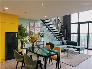 Pentstudio cho thuê căn hộ duplex đẹp chuẩn khách sạn 5 sao, view sông hồng và cầu nhật tân cực đẹp