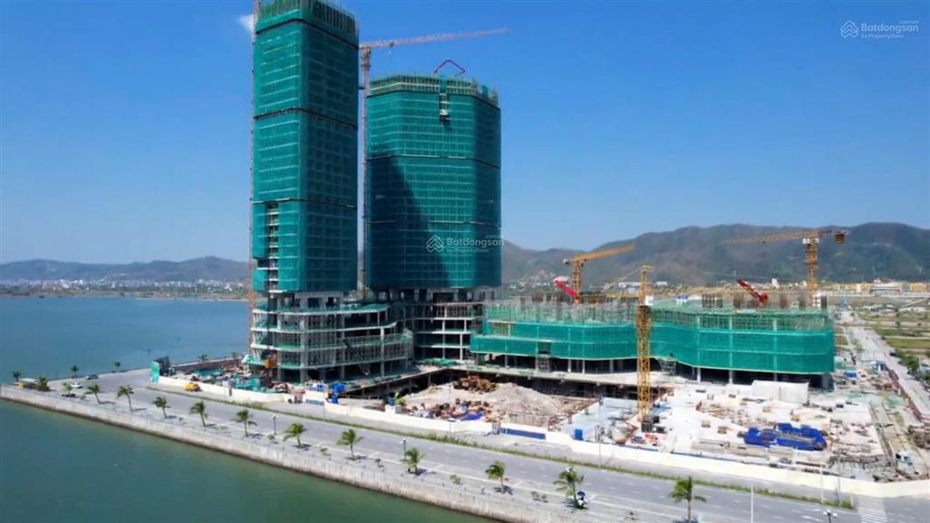 Thay vì bỏ ra 2,7 tỷ/căn mua 1 căn studio view biển hãy em ngay giá 1,7 tỷ/căn view biển