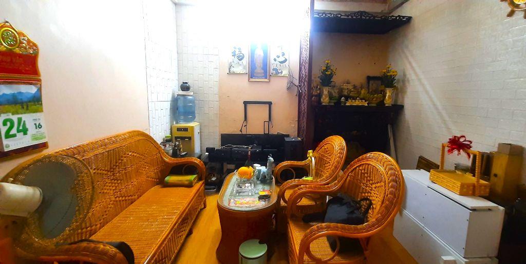 NHÀ ĐẸP 10M RA MẶT PHỐ CỔ HÀNG THIẾC HOÀN KIẾM - 5TẦNG 3PN 70M2 SÀN - CHỈ 4,95 TỶ TL.