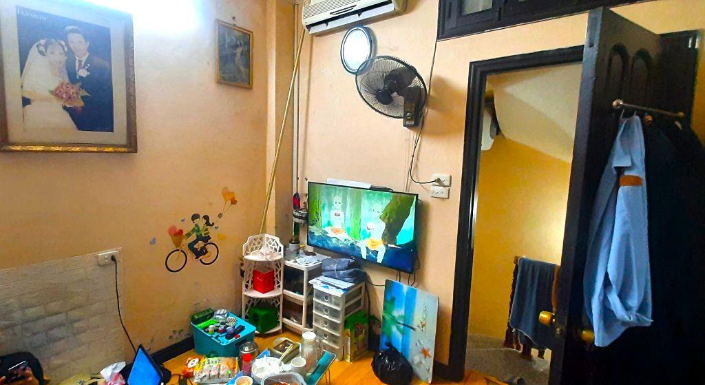 NHÀ ĐẸP 10M RA MẶT PHỐ CỔ HÀNG THIẾC HOÀN KIẾM - 5TẦNG 3PN 70M2 SÀN - CHỈ 4,95 TỶ TL.