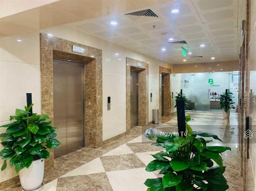 Cđt cho thuê văn phòng dimond flower 48 lê văn lương. diện tích 250m² sẵn nội thất, vào được luôn