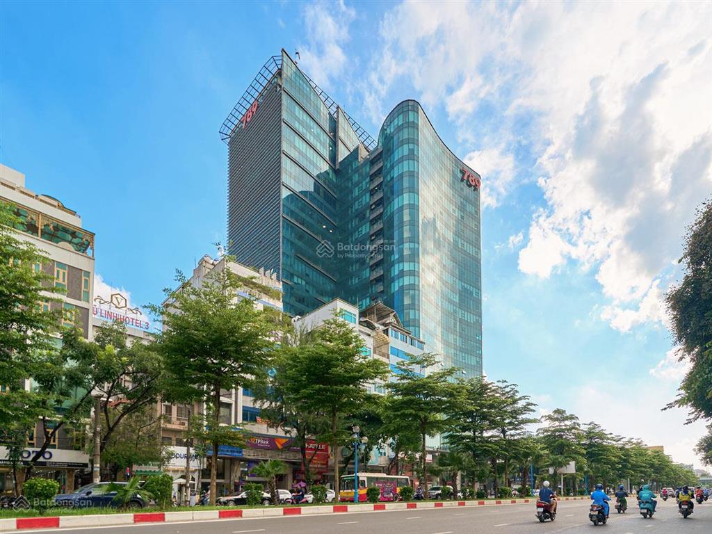 Bql cho thuê văn phòng 789 building  hoàng quốc việt. diện tích 650m2 có cắt lẻ từ 100m2