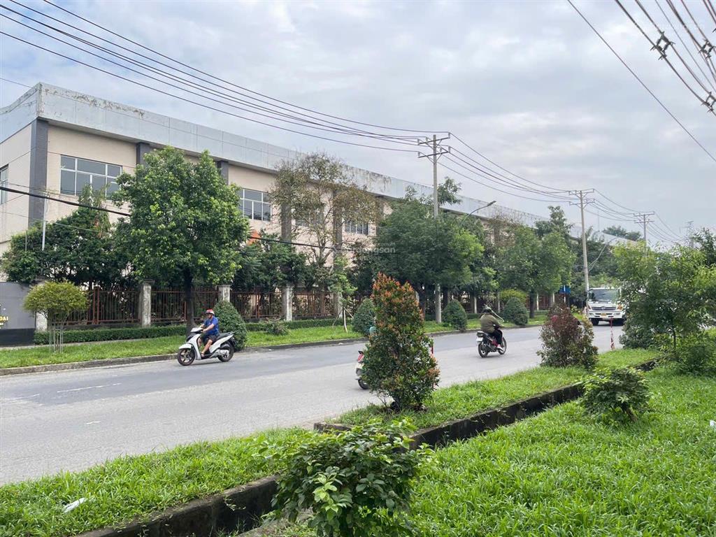 Bán gấp nhà xưởng sản xuất kcn vĩnh lộc, bình hưng hòa, quận bình tân (dt hơn 17,000m2)