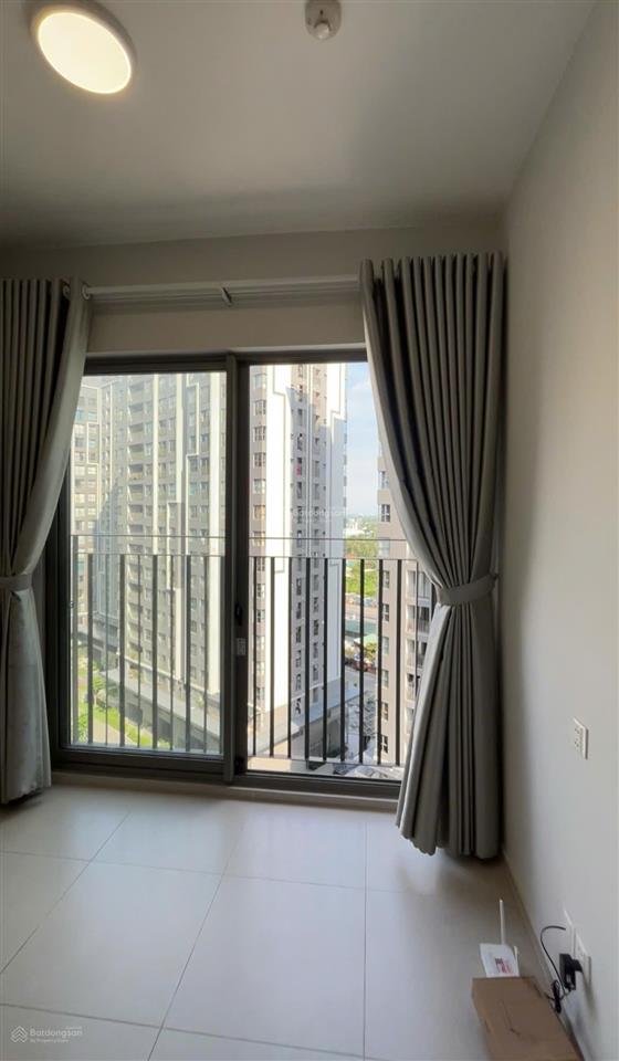 Cho thuê căn 2pn giá 7tr/th full 2ml, giường tủ, ở liền chung cư westgate