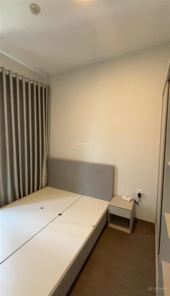 Cho thuê căn 2pn giá 7tr/th full 2ml, giường tủ, ở liền chung cư westgate