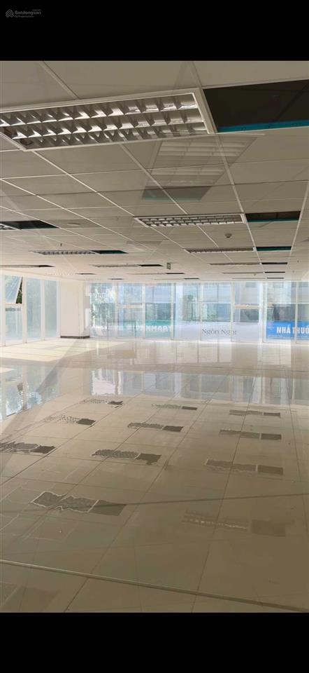 Cho thuê tầng 1,2 làm thương mại, văn phòng và nhà trẻ tại dự án t&t dc complex 120 định công