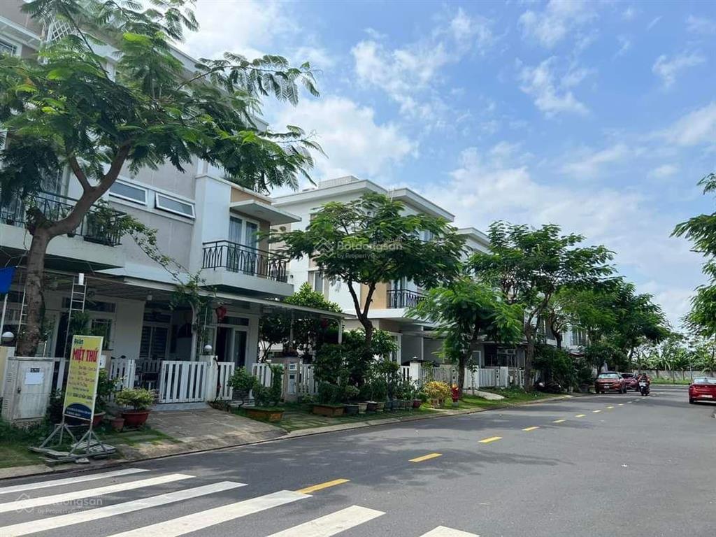 Giá tốt nhất khu lovera park, 75m2 hoàn thiện  7 tỷ. hướng tây không lỗi phong thủy.  em tú gấp