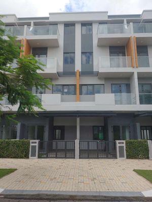 Chủ cần bán nhà phố lovera premier, nhà hoàn thiện và căn góc. giá từ 8.8 tỷ .  em tú xem nhà