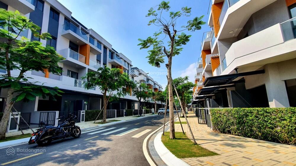 Chủ cần bán nhà phố lovera premier, nhà hoàn thiện và căn góc. giá từ 8.8 tỷ .  em tú xem nhà