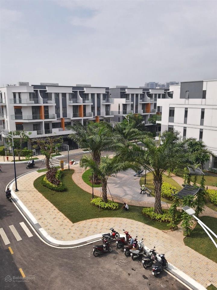 Chủ cần bán nhà phố lovera premier, nhà hoàn thiện và căn góc. giá từ 8.8 tỷ .  em tú xem nhà