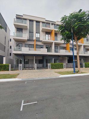 Chủ cần bán nhà phố lovera premier, nhà hoàn thiện và căn góc. giá từ 8.8 tỷ .  em tú xem nhà