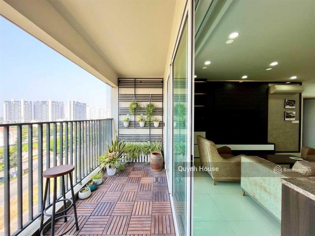 Tin thật nhà thật 4phòng ngủ dt 204m2 giá 19,5 tỷ hết hàng gỡ tin