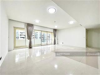 Tin chuẩn 100%  3 phòng ngủ dt lớn 171m2  giá 15,5 tỷ  view trực diện hồ bơi  tầng cao