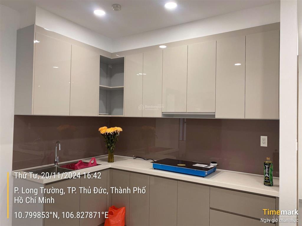 Cho thuê căn hộ mt 63m2, view hồ bơi, rèm, máy nước nóng giá 5 triệu/tháng