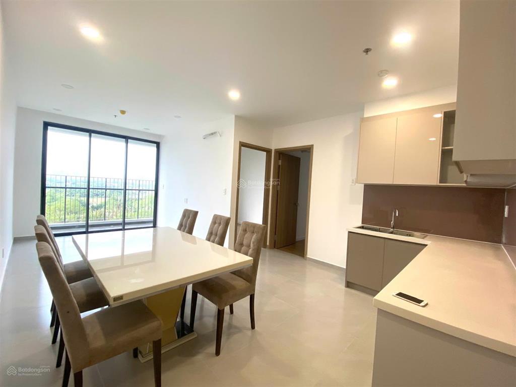 Cho thuê căn hộ 1+1pn view hồ bơi 1700m² rèm, nước nóng, máy lạnh, bếp, hút mùi 6 triệu/th