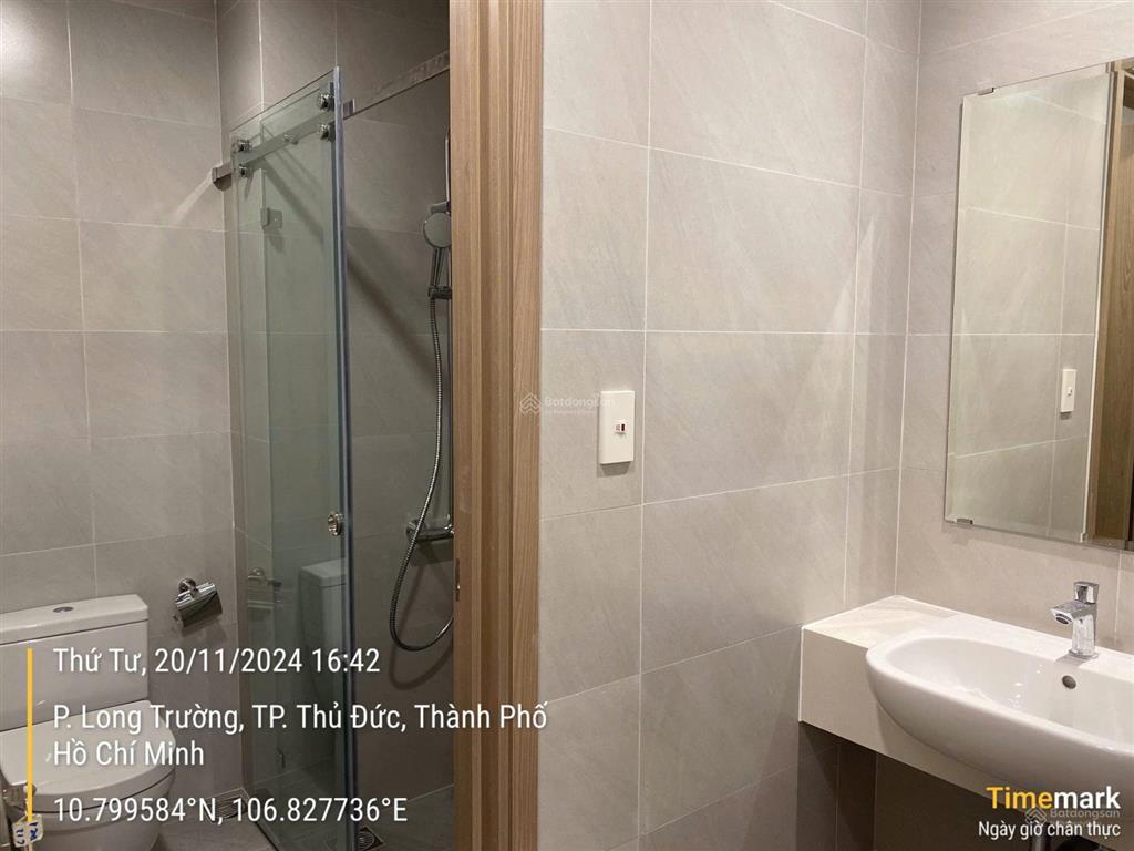 Cho thuê căn hộ 1+1pn view hồ bơi 1700m² rèm, nước nóng, máy lạnh, bếp, hút mùi 6 triệu/th