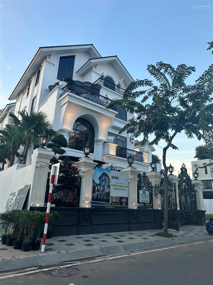 Hiếm có 1 lô villas diện tích 300m2 view sông saigon compound mystery giá tốt thị trường