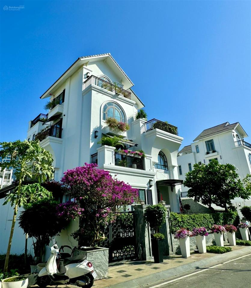 Mình cần bán gấp căn villas mystery đảo kim cương q2 phong cách bán cổ điển