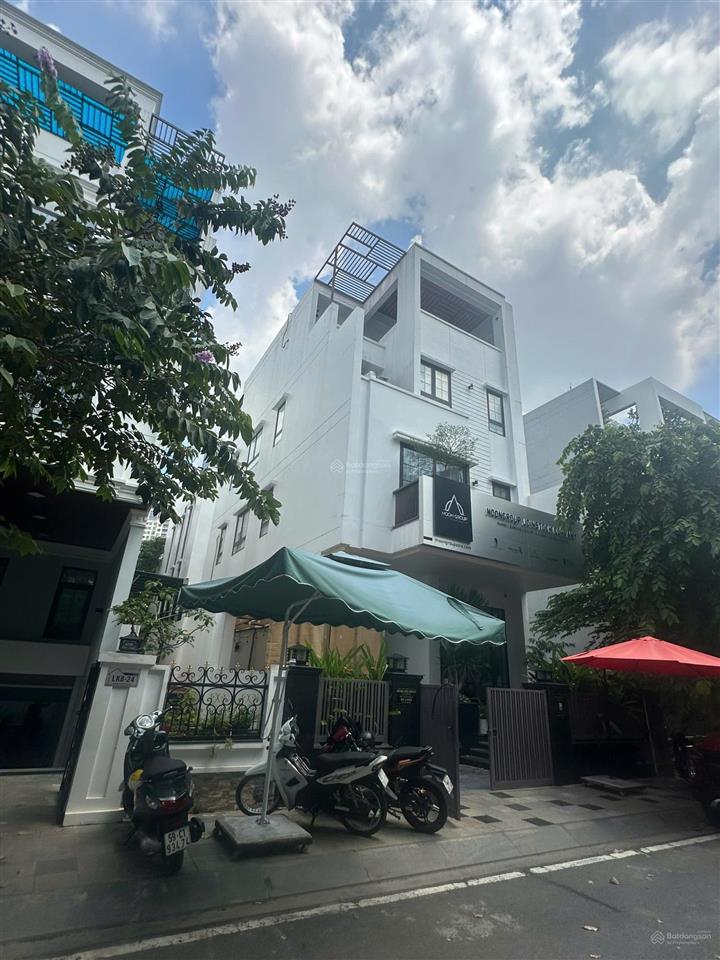 Kẹt tiền bán gấp căn nhà view sông sài gòn, đảo kim cương q2 gần uỷ ban tp. thủ đức, thạnh mỹ lợi