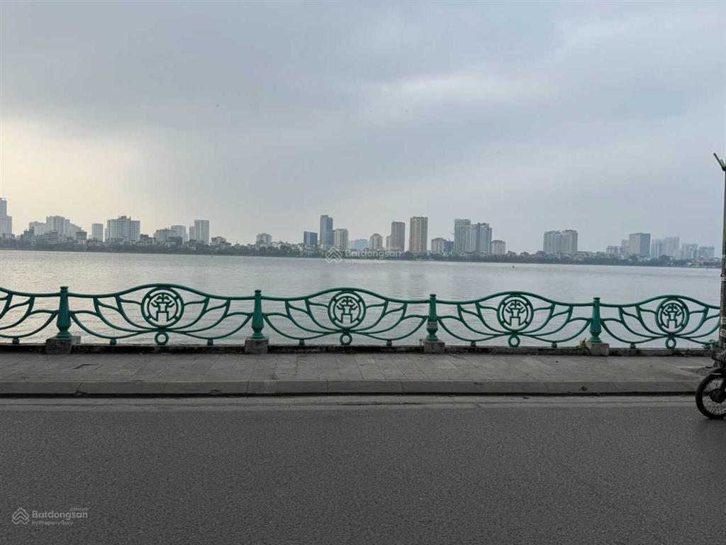 Bán đất full thổ cư mặt phố quảng khánh, 750 m2, mt 40 m. view trực diện hồ tây vô cùng đẳng cấp
