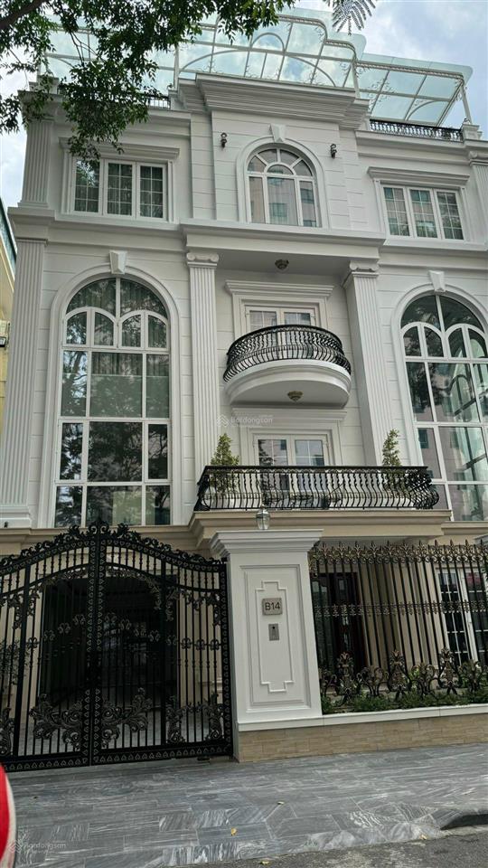 Bán biệt thự hai bà trưng 180m2 lô góc, mặt tiền 22m, 5 tầng có hầm siêu rộng, thang máy nhập khẩu
