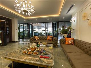 Penthouse 2 tầng 460m2, view paroma 360 độ sông hồng, hồ tây, phố cổ. có sân vườn bể bơi tràn viền