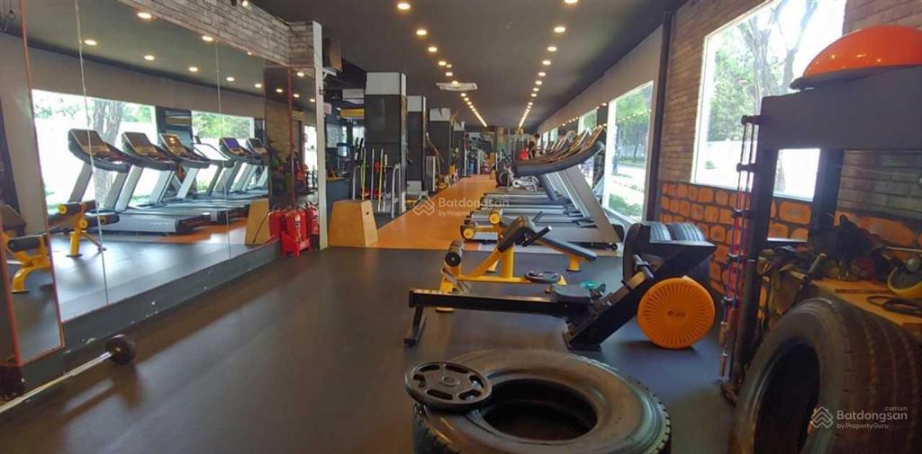 (siêu hiếm) mặt bằng 1600m2 mặt tiền quận 3, ngang 20m*45m2