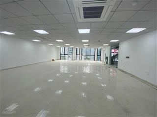 Cho thuê sàn văn phòng siêu rẻ phố chùa láng 280m2 làm studio, vp, phòng gym